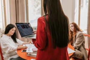 women working in office
